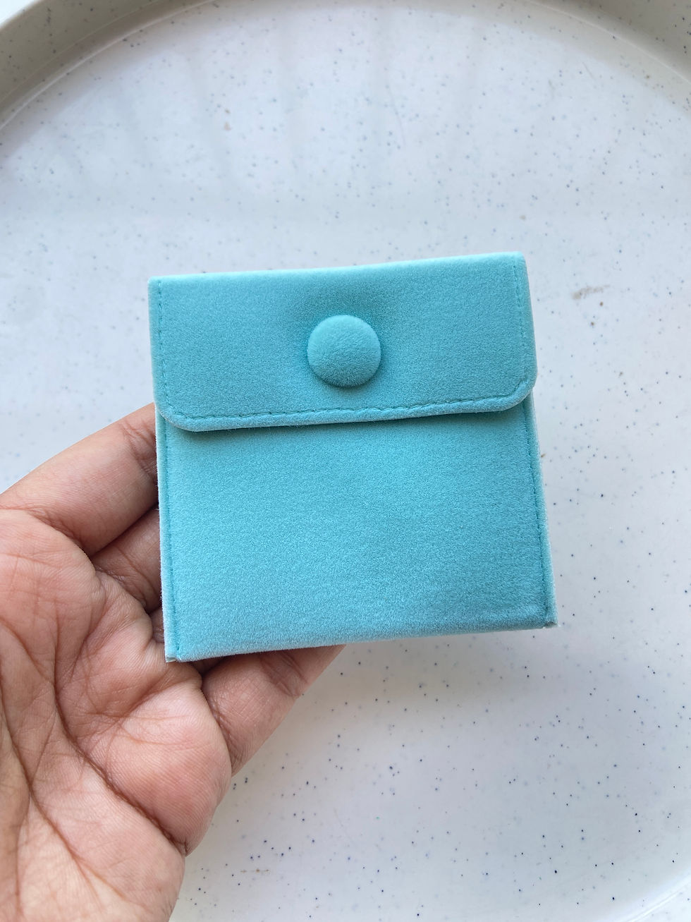 Thumbnail: Square velvet jewellery pouch(1pc)
