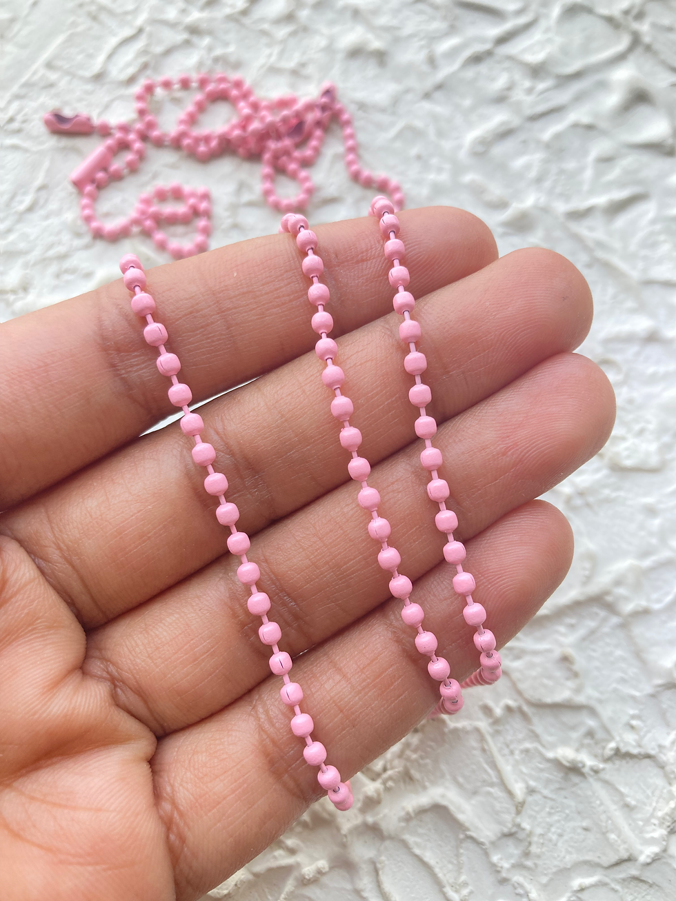 Thumbnail: Spray painted ball chains (Part-2)