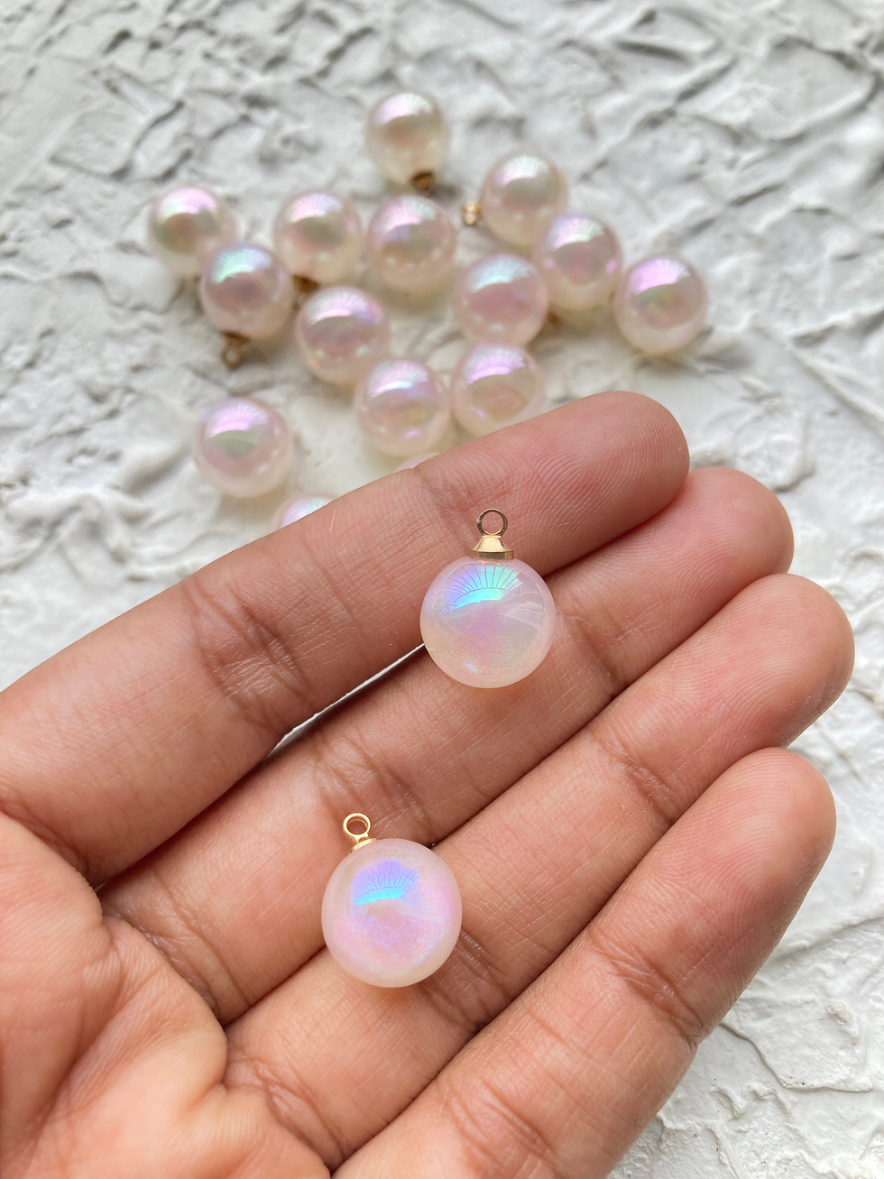 Thumbnail: Hanging pearl acrylic round charm