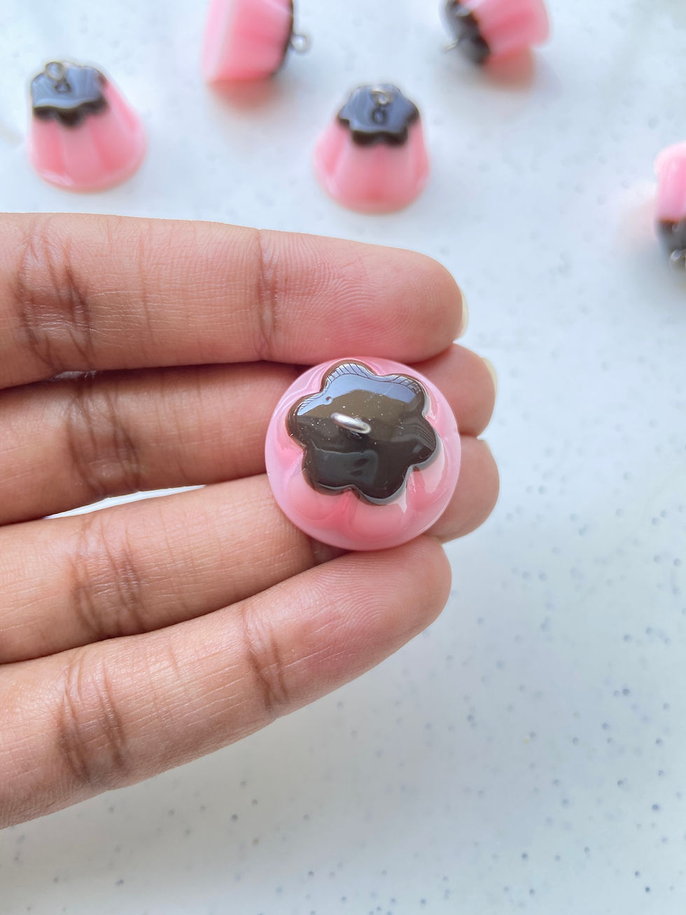 Thumbnail: Pink resin pudding charm (1pc)