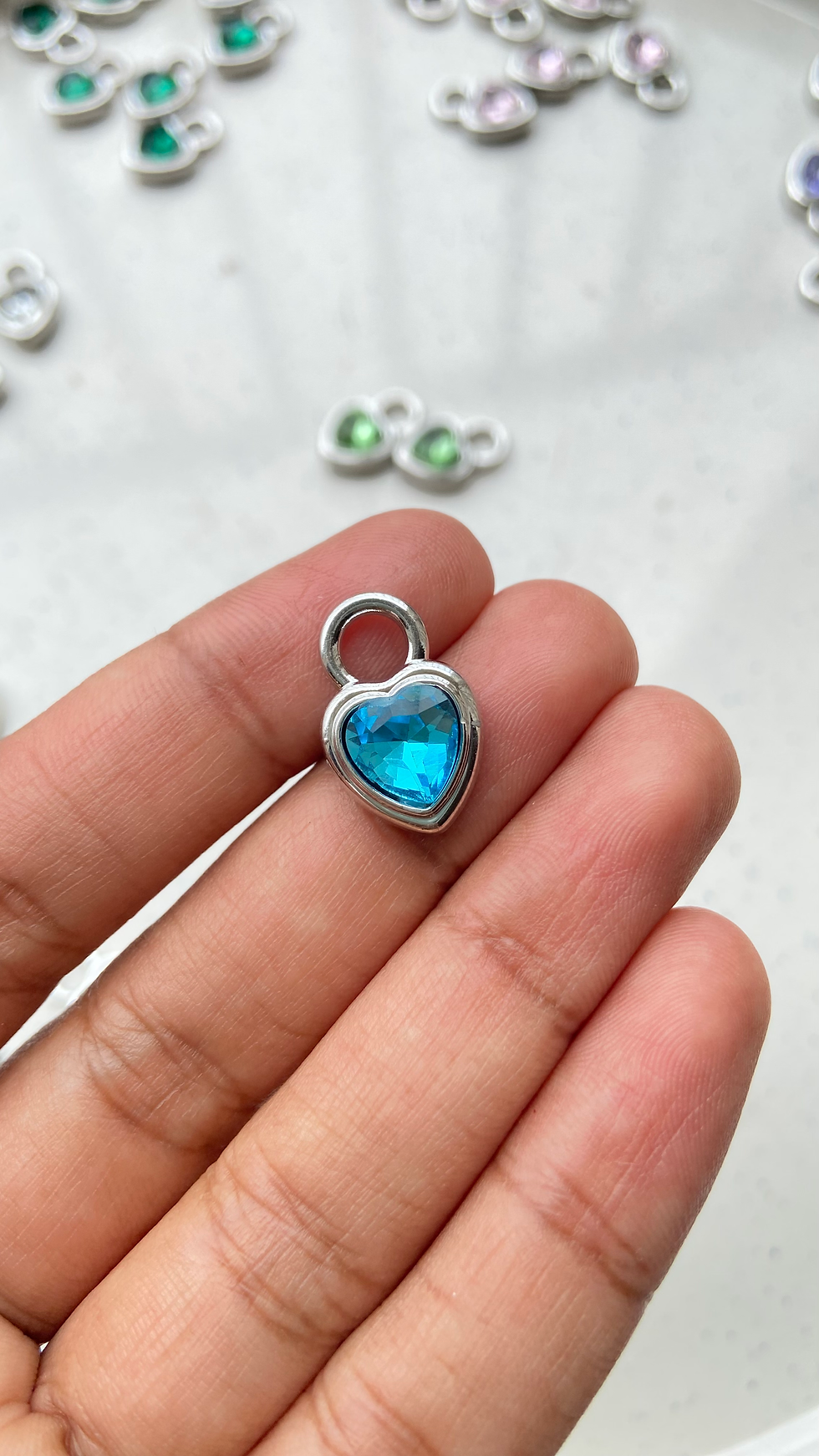 Thumbnail: Alloy glass heart platinum colour pendant