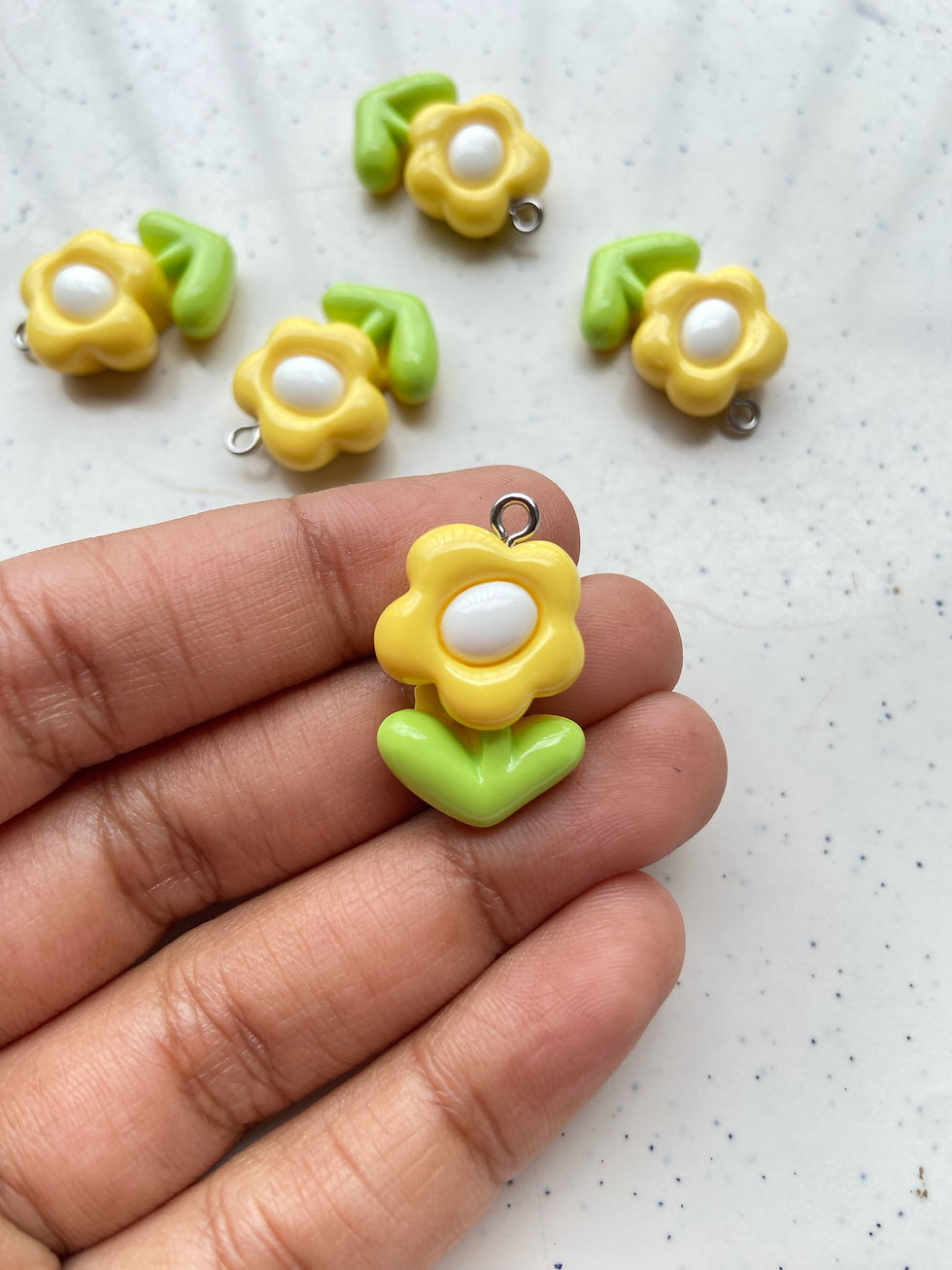 Thumbnail: Mix type flower resin charm