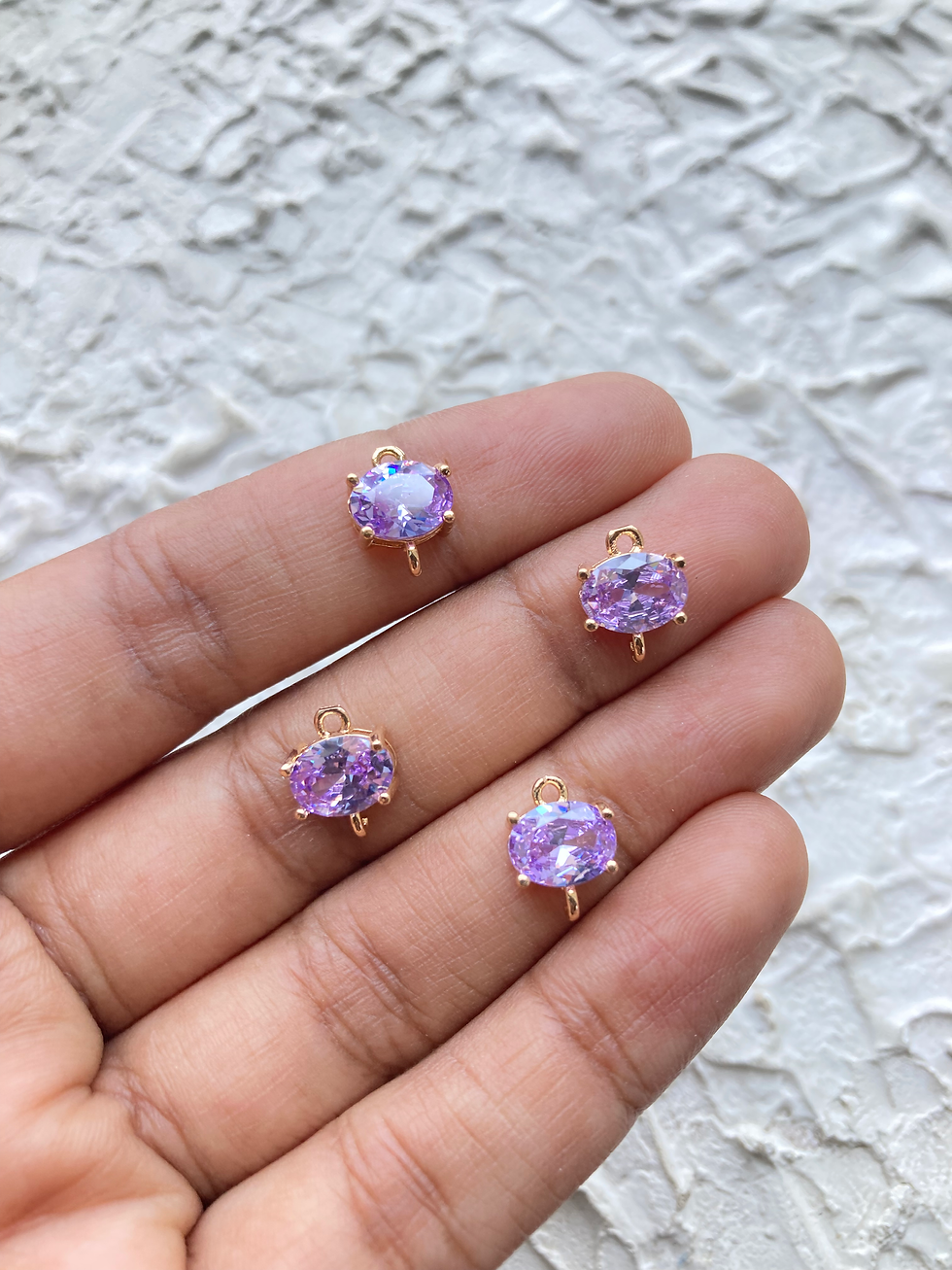 Thumbnail: Glass small oval zircon connector