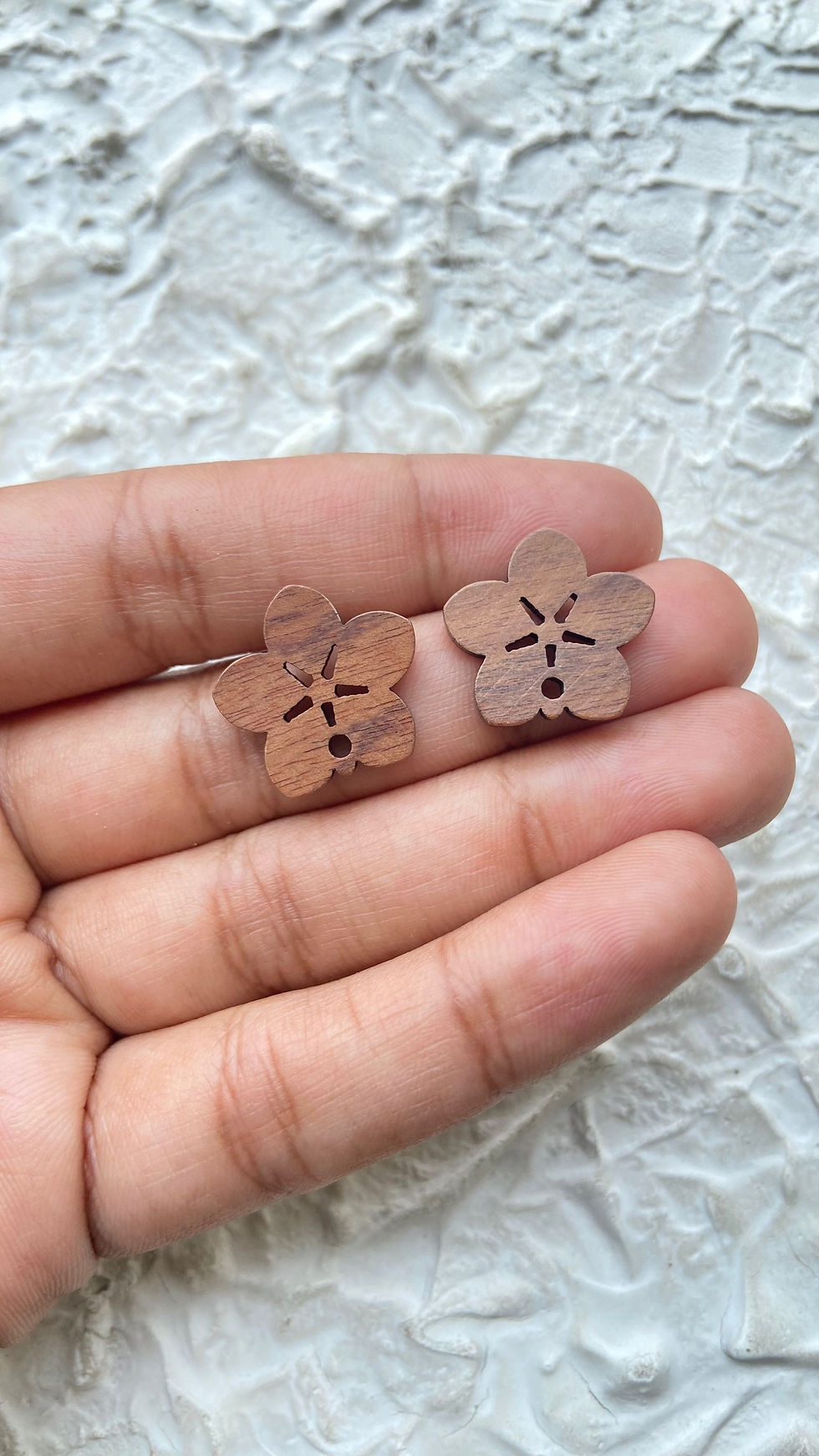 Thumbnail: Mix shape wooden studs