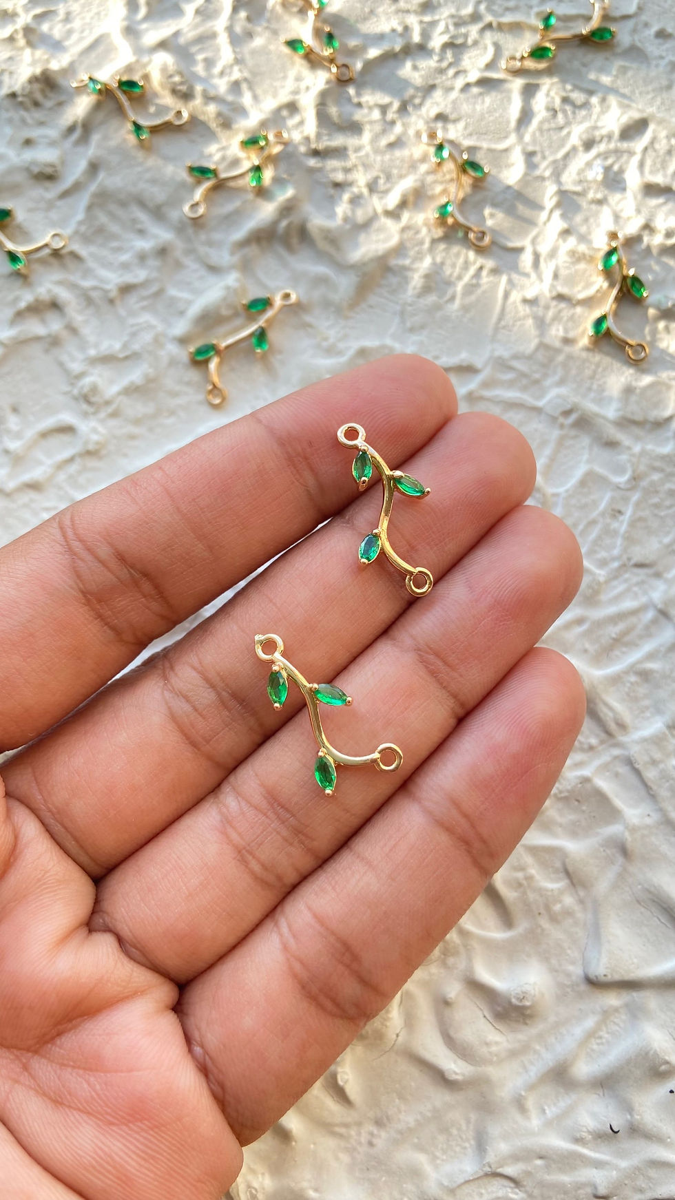 Thumbnail: zircon leaf and stem connector, Anti tarnish (1pc)