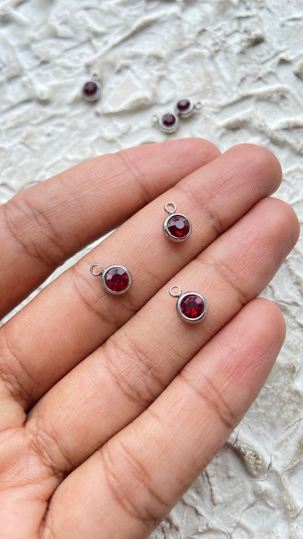Thumbnail: Stainless steel rhinestone circle colourful charm (1pc)