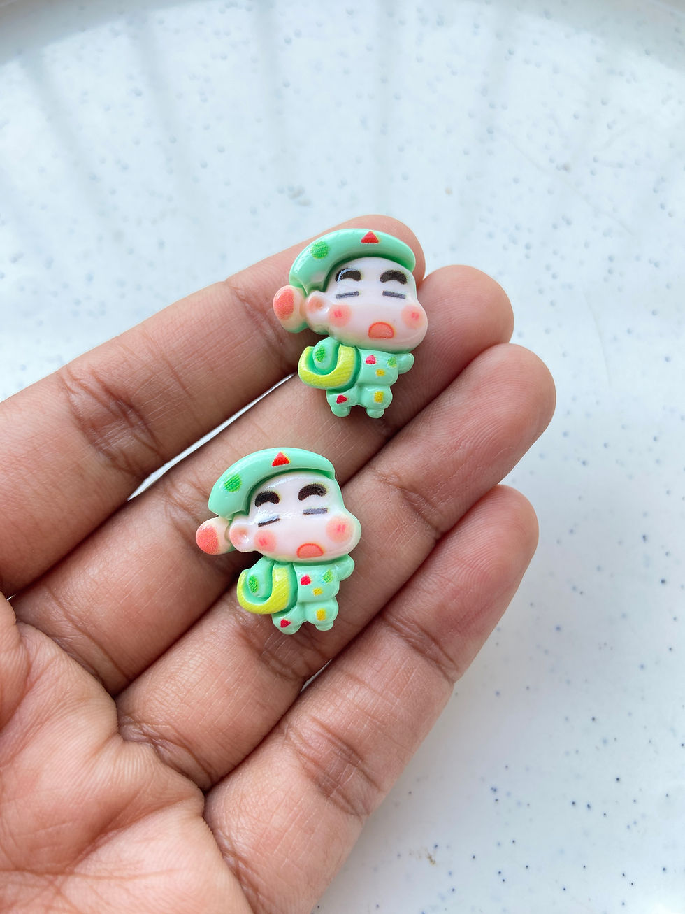 Thumbnail: Shin-chan resin cabachon charm (no hook, no drill)