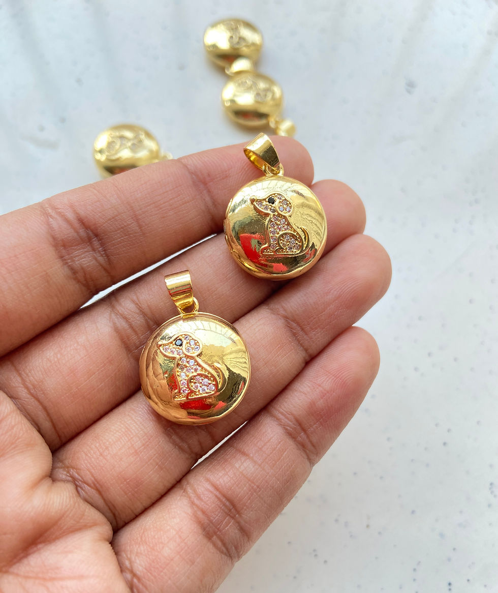 Thumbnail: Dog design circle locket, anti-tarnish
