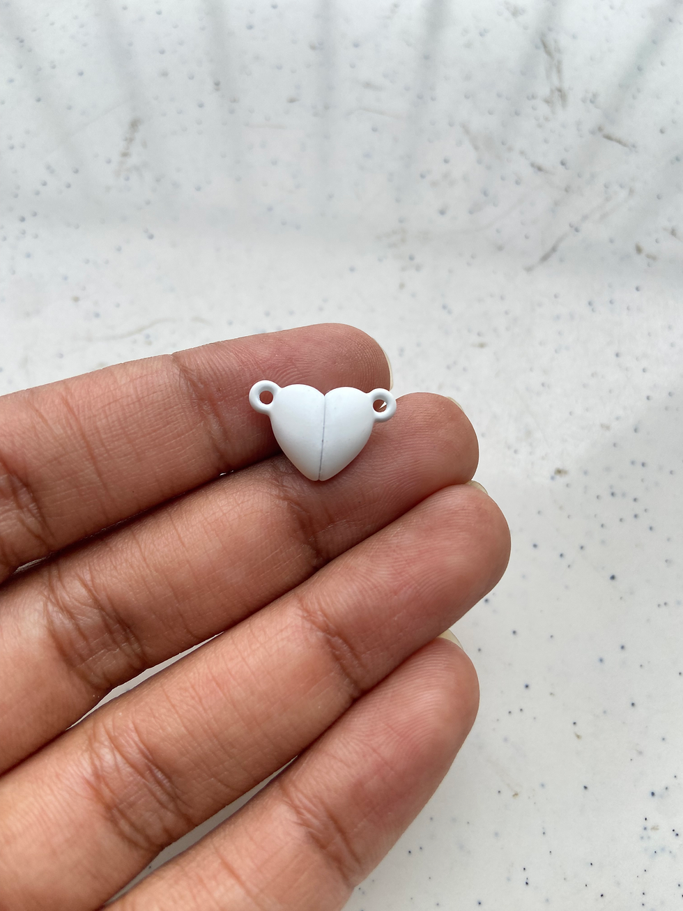 Thumbnail: Magnet heart clasp spray painted alloy charm