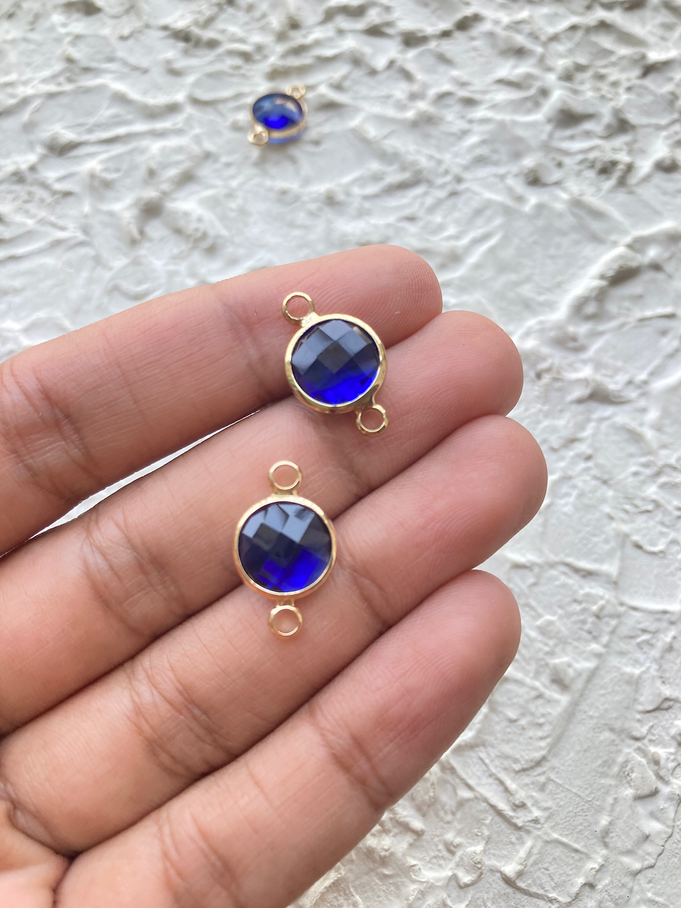 Thumbnail: 17.5*10.5*4.5mm, faceted glass small round charm