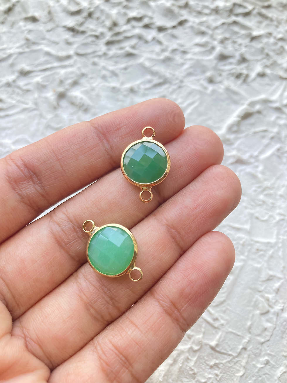 Thumbnail: Faceted glass round charm