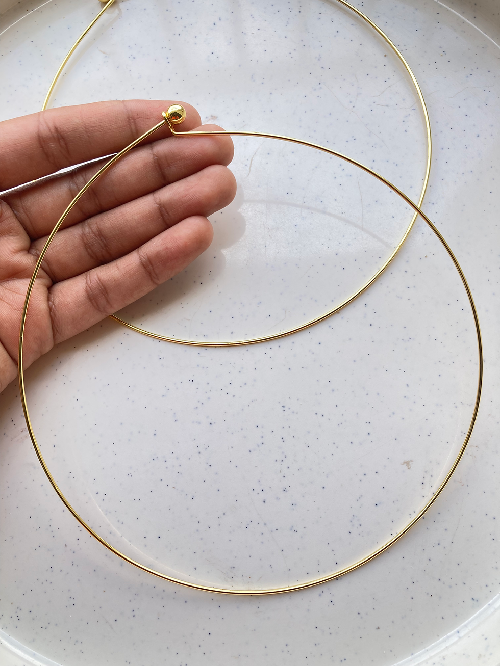 Thumbnail: Rigid brass wire for necklace making