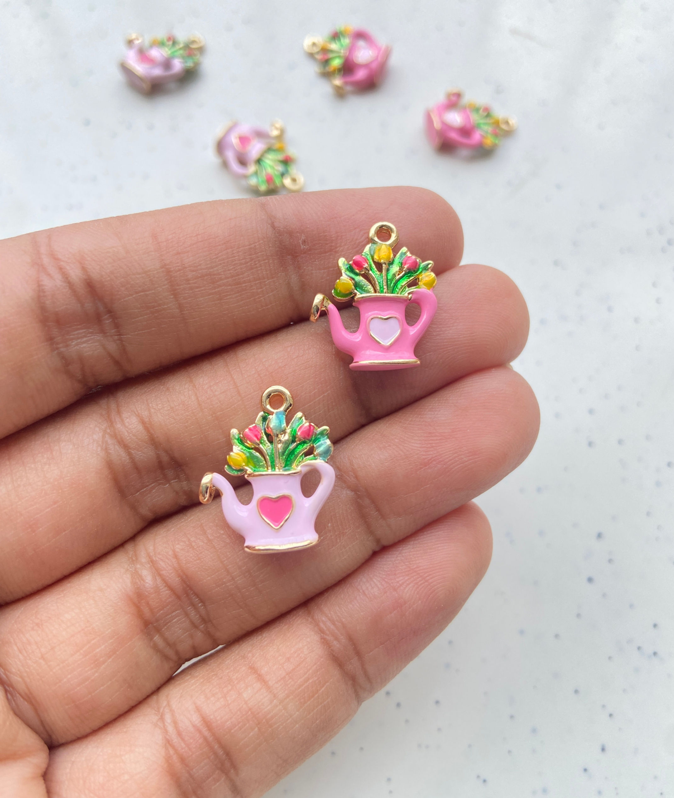Premium watering can flower alloy enamel charm (1pc)