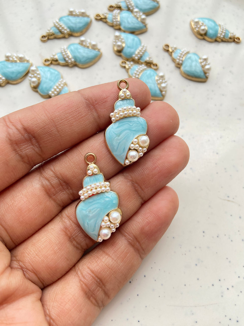 Thumbnail: Alloy enamel imitation pearl conch shape charm