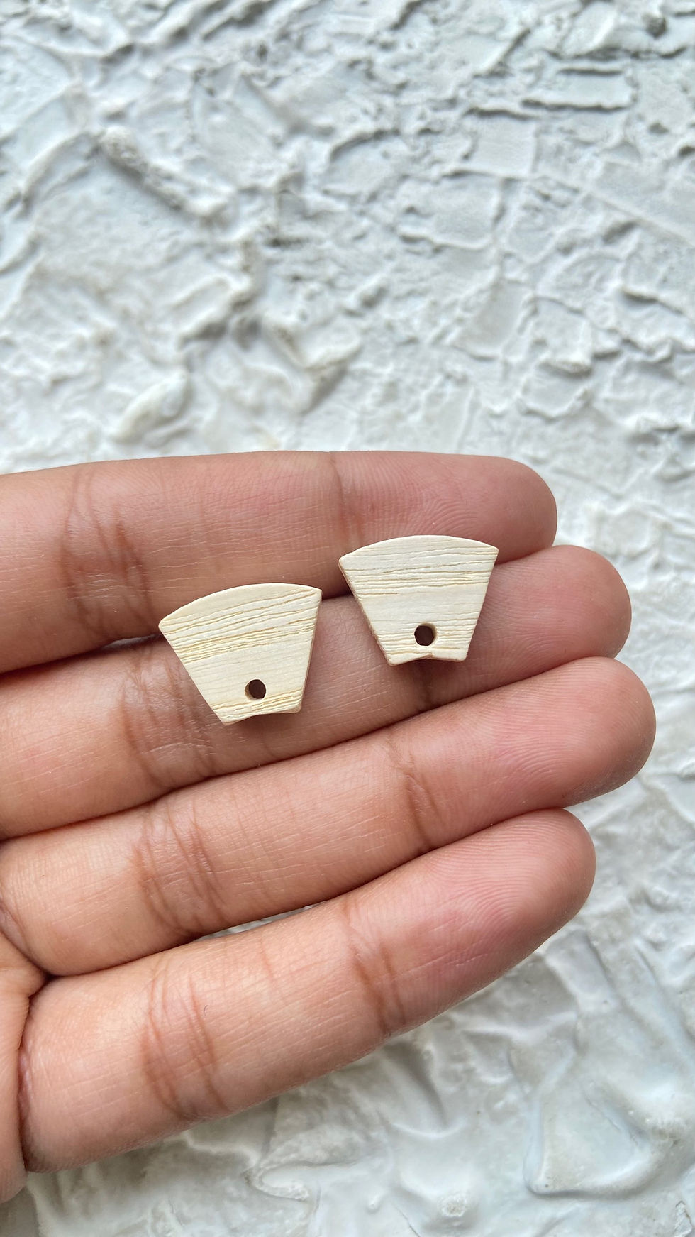 Thumbnail: Mix shape wooden studs