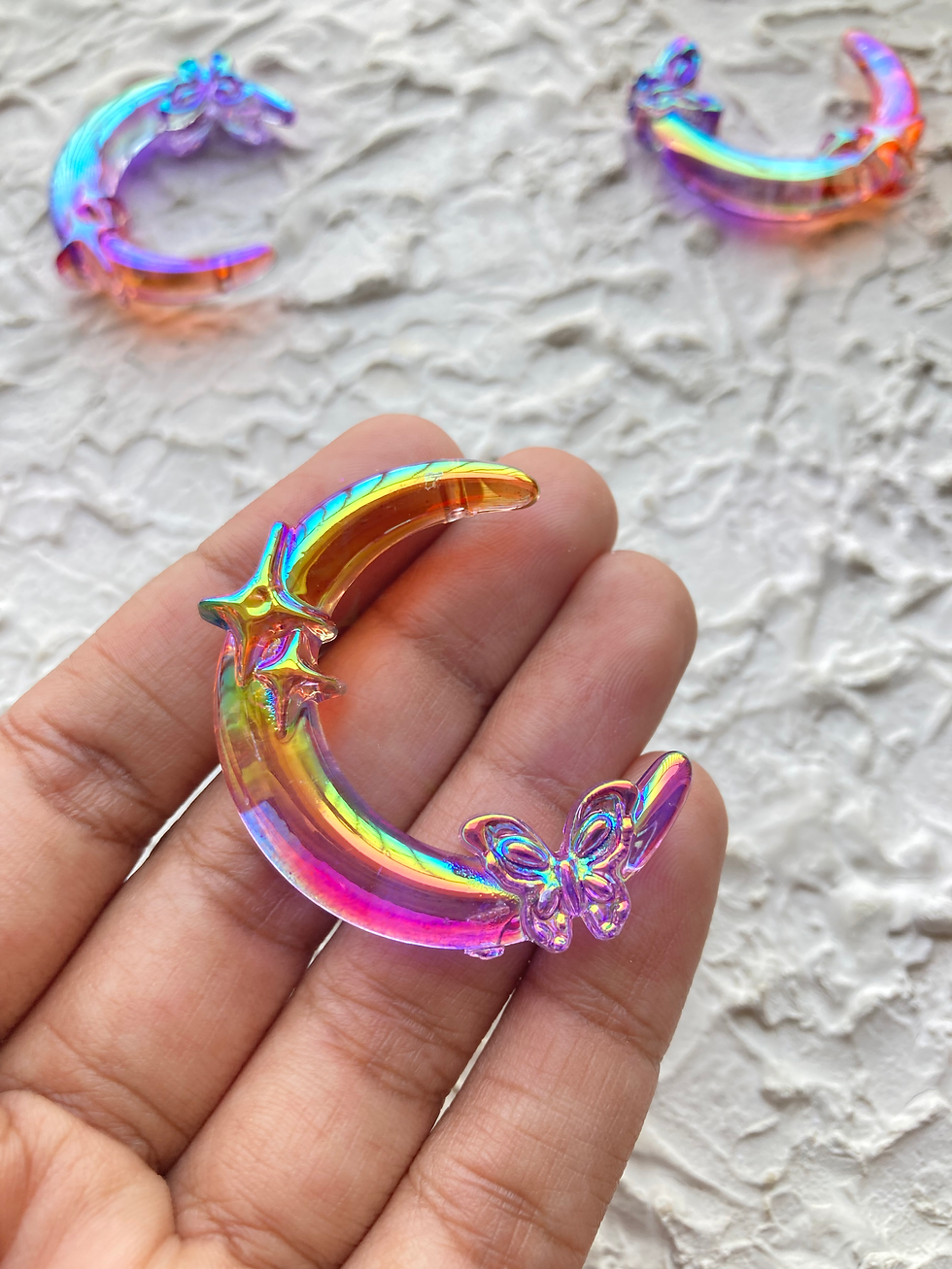 Thumbnail: Dual shade moon acrylic bead