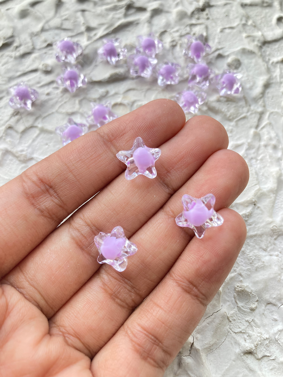 Thumbnail: Colourful star acrylic bead