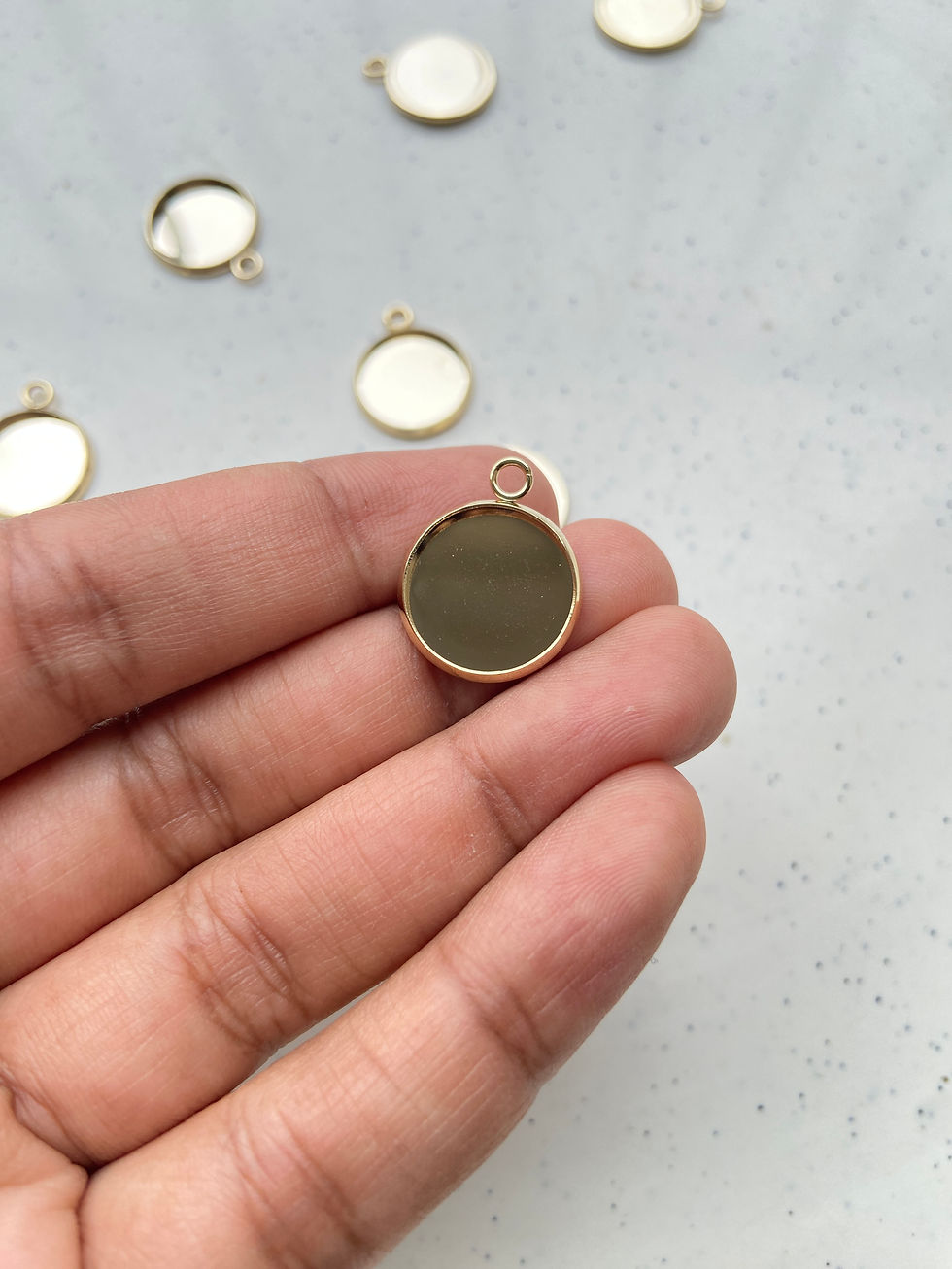 Thumbnail: 19.5*16.5mm, round cabachon bezel (1pc)