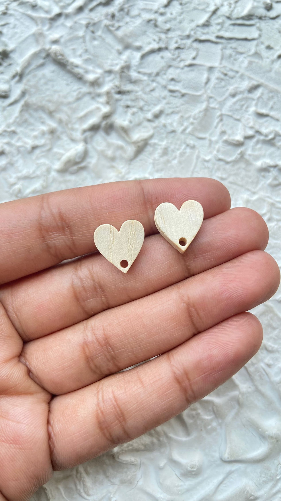 Thumbnail: Mix shape wooden studs