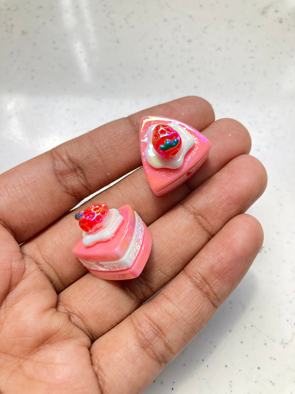 Thumbnail: Shiny resin cake & pastry shape bead
