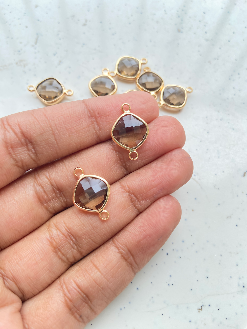 Thumbnail: 17*11.5*4mm, Faceted glass rhombus connector