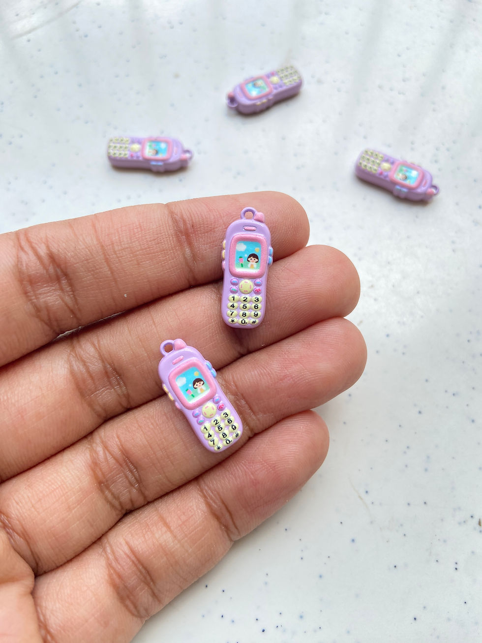 Thumbnail: 3D mobile phone enamel charm (1pc)