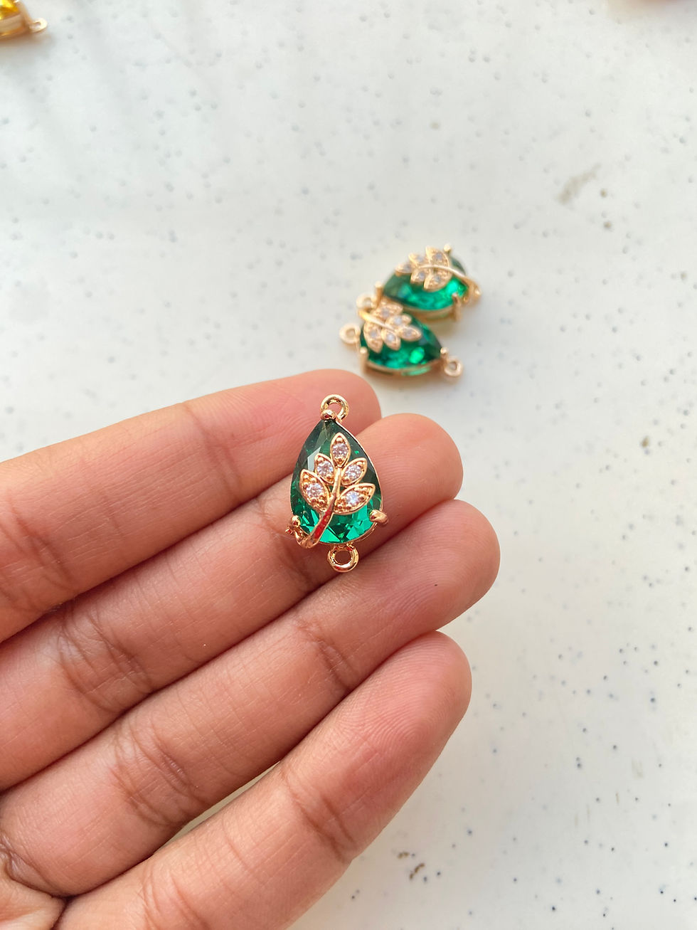 Thumbnail: Zircon drop with leaf design connector