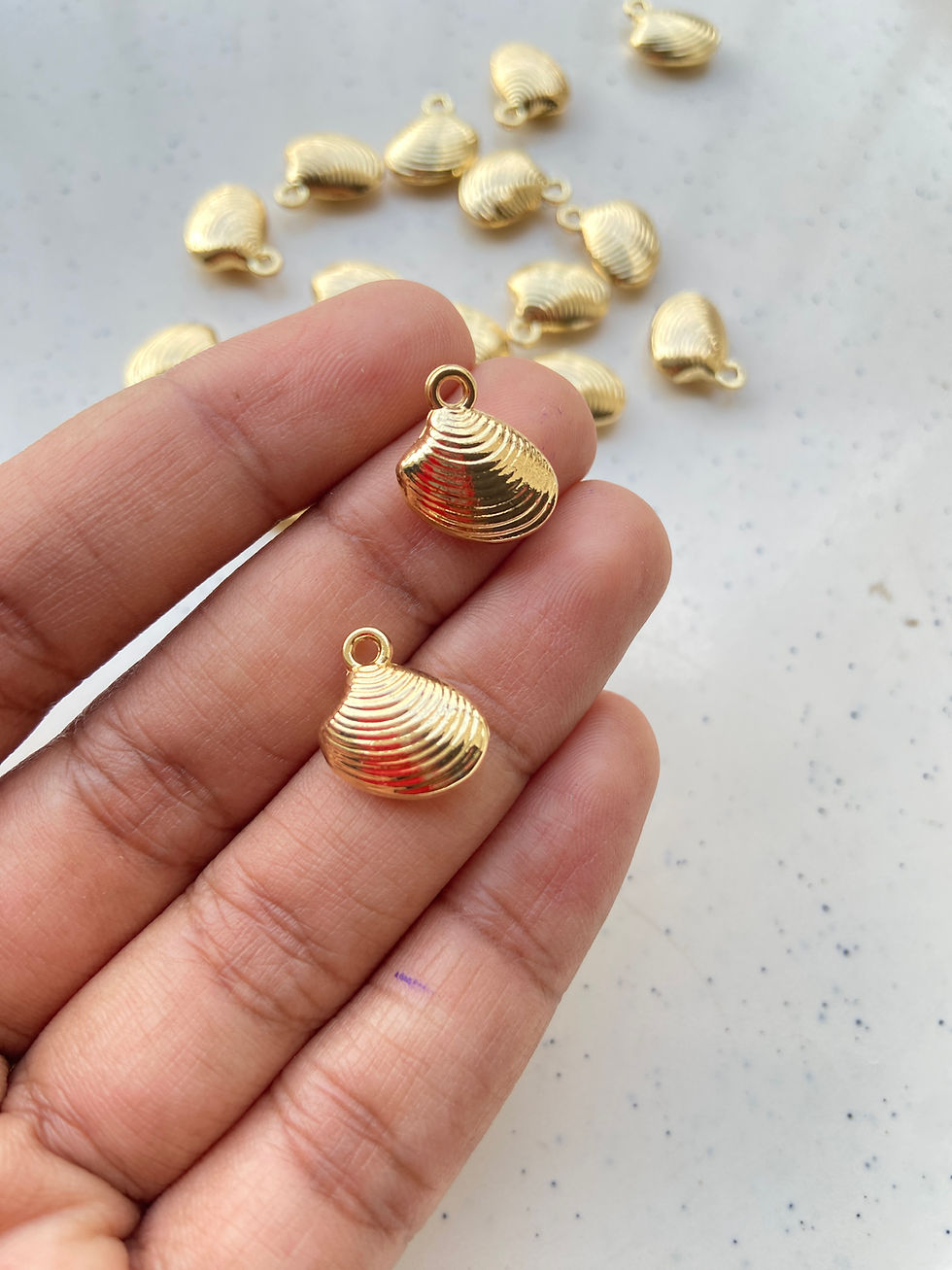 Thumbnail: Alloy shell ocean theme charm