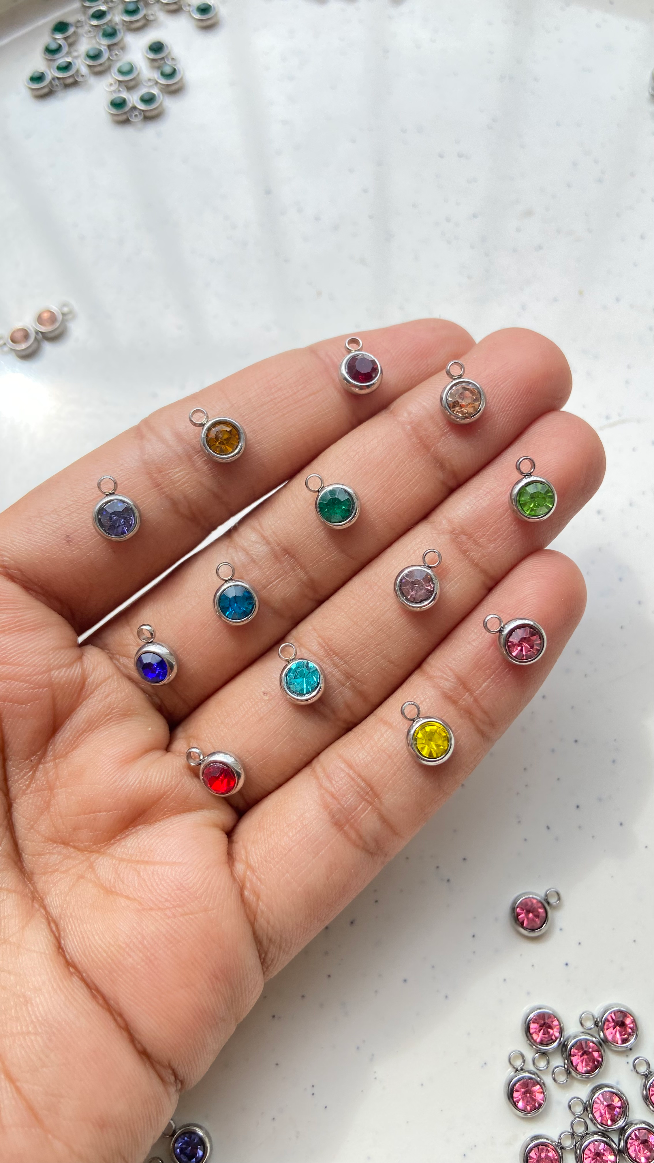 Stainless steel rhinestone circle colourful charm (1pc)