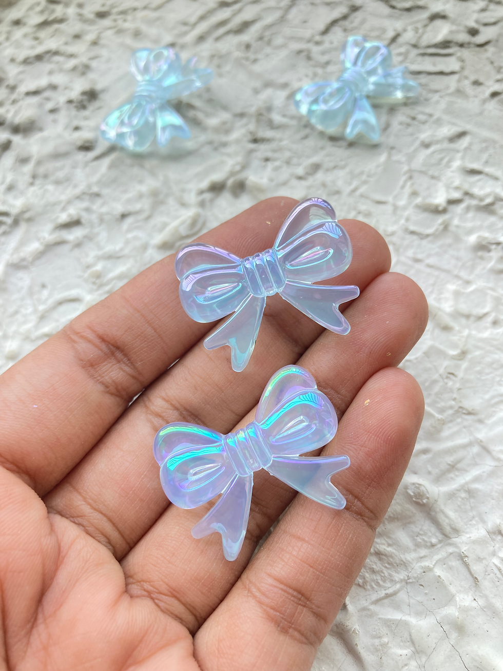 Thumbnail: Holographic jelly bow bead
