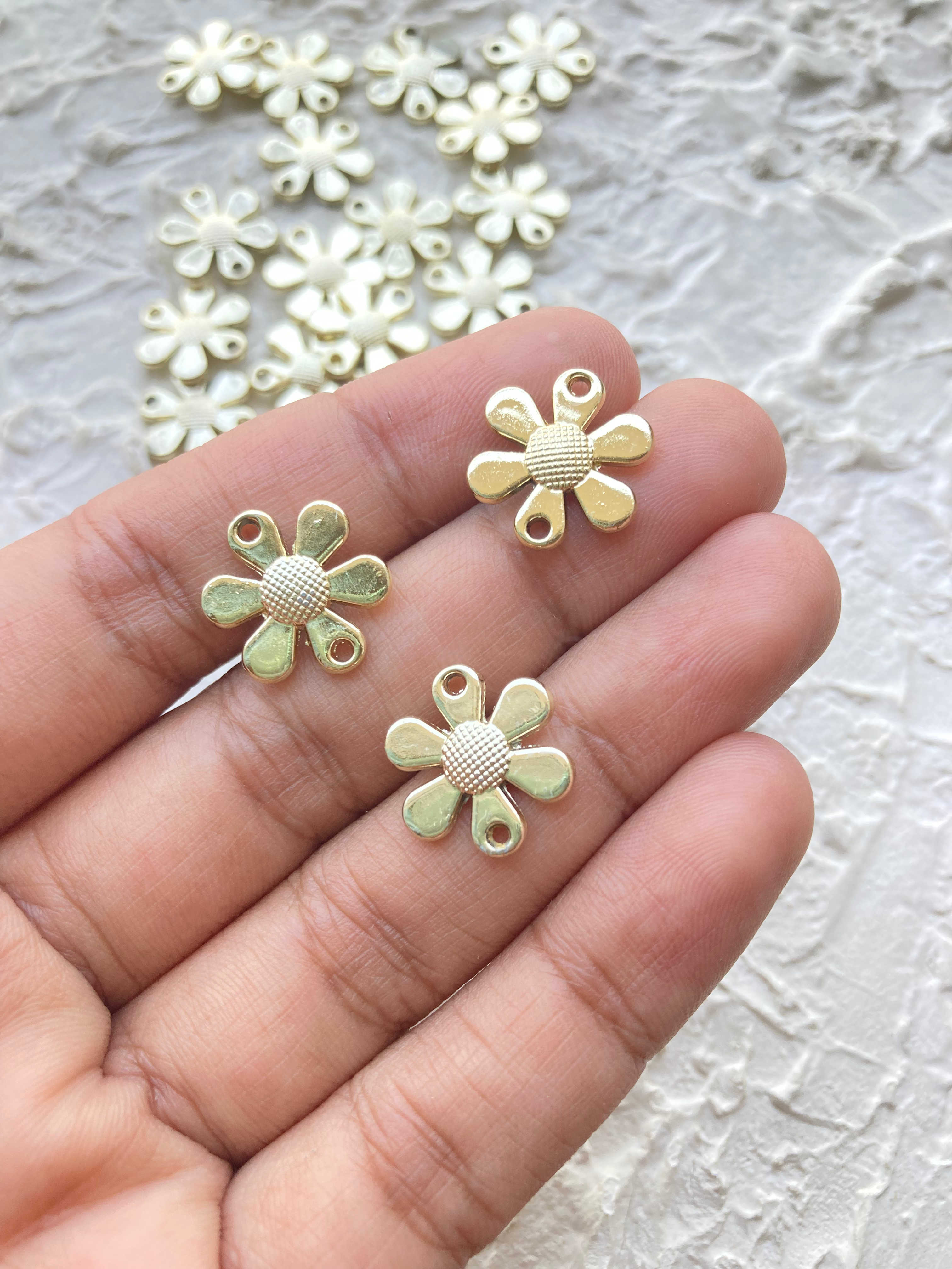 6 petal flower connector