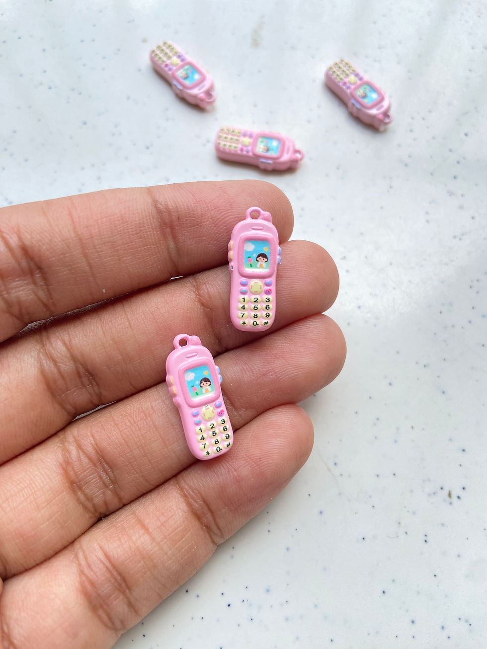Thumbnail: 3D mobile phone enamel charm (1pc)