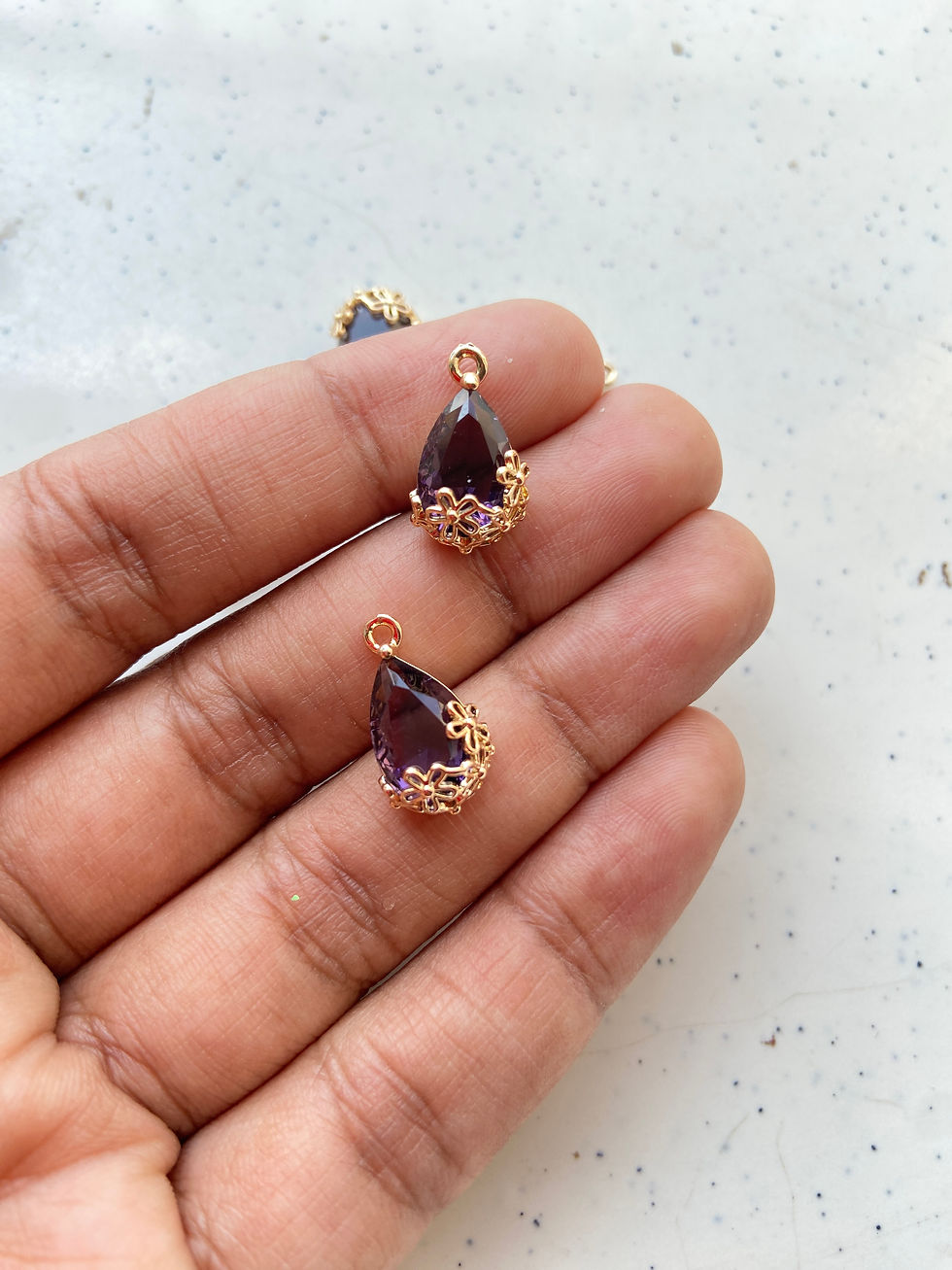 Thumbnail: Flower design teardrop