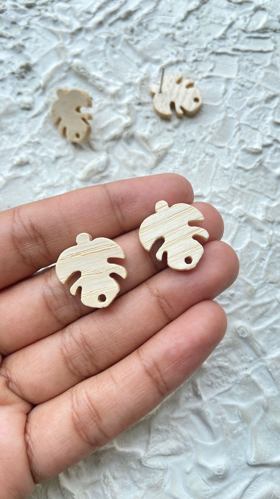 Thumbnail: Mix shape wooden studs