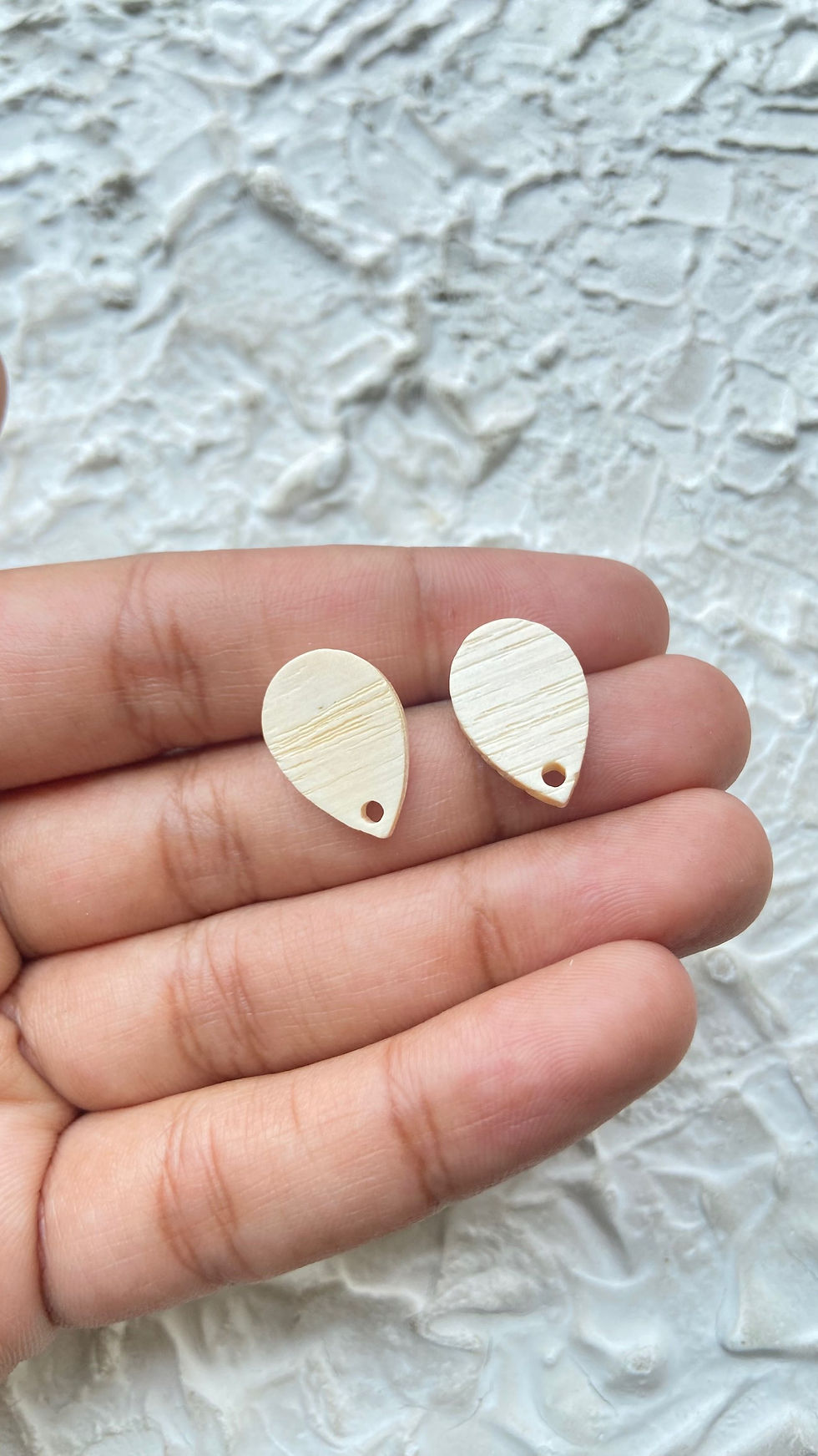 Thumbnail: Mix shape wooden studs