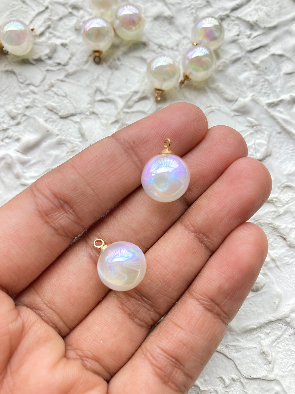 Thumbnail: Hanging pearl acrylic round charm
