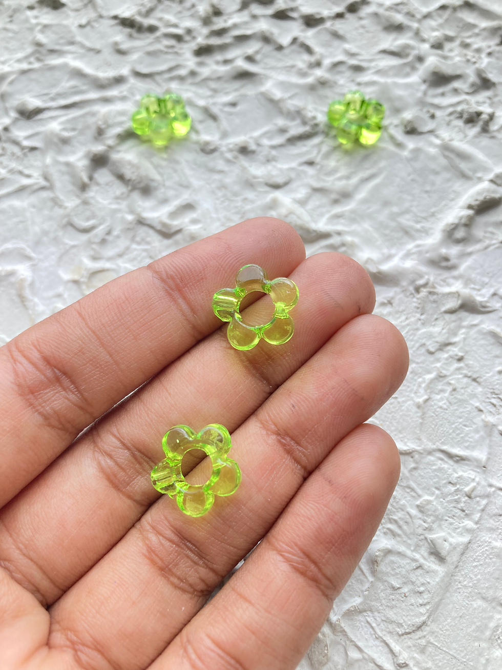 Thumbnail: Colourful acrylic small flower frame bead