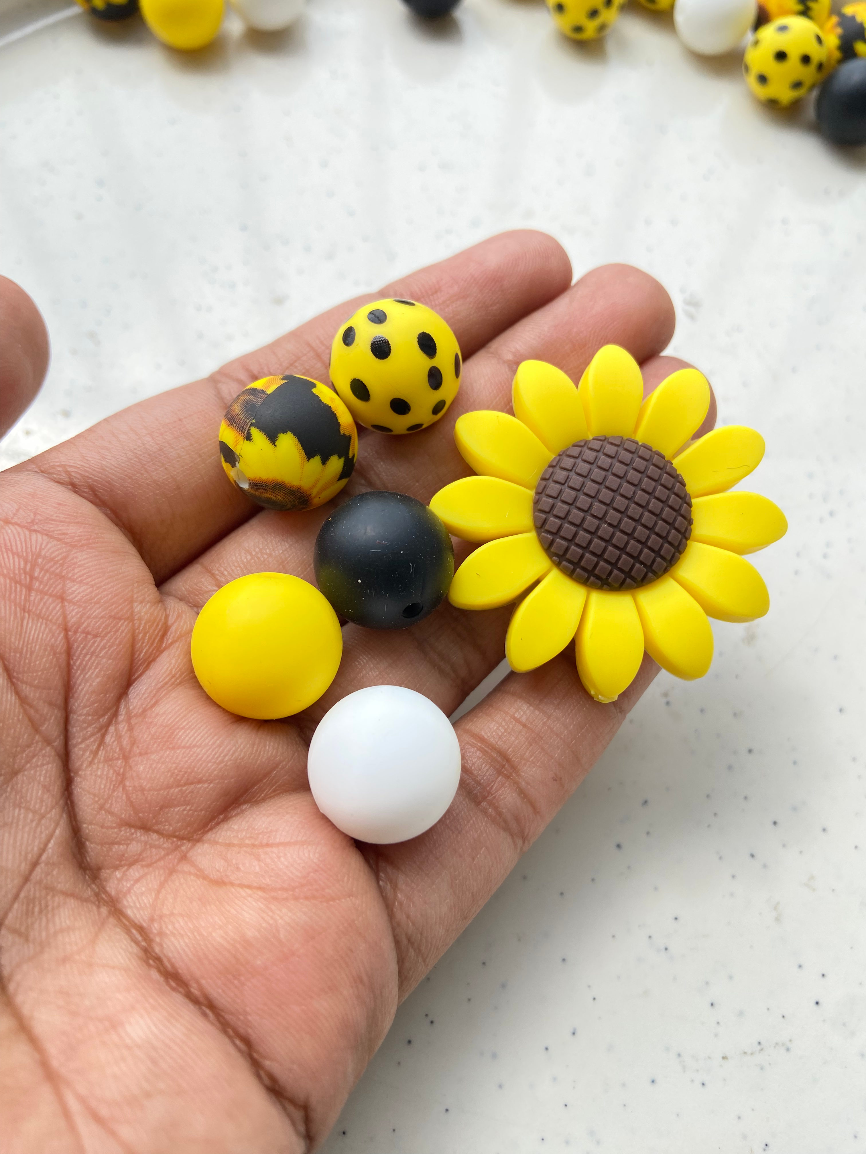 Sunflower theme silicon bead set