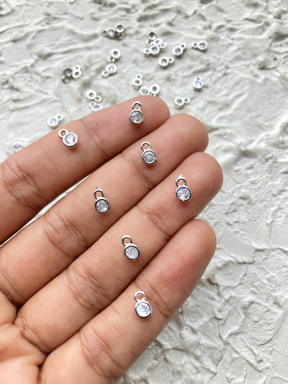 Thumbnail: Mini zircon round charm