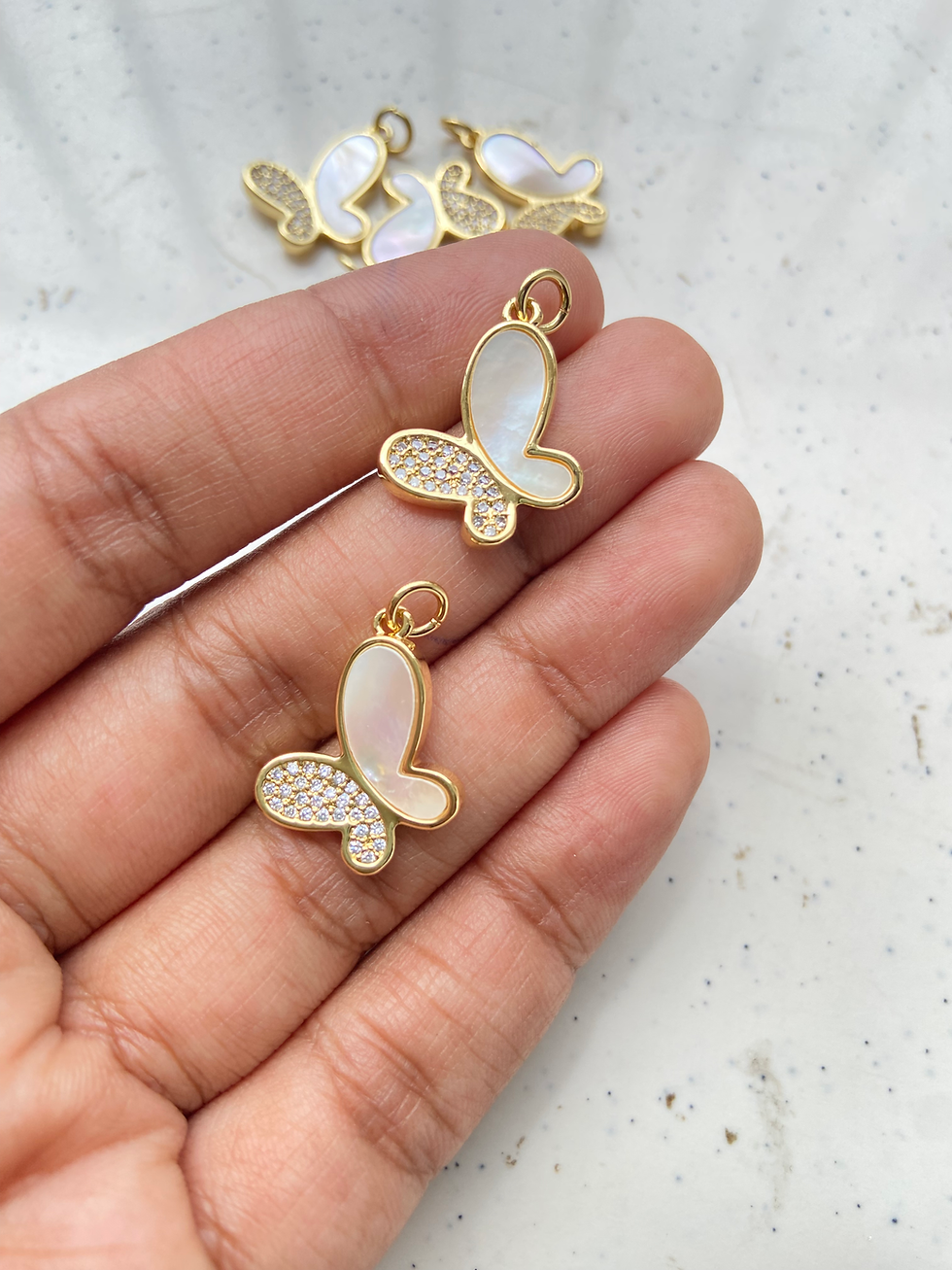 Thumbnail: Center/Side hanging shell & zircon butterfly charm