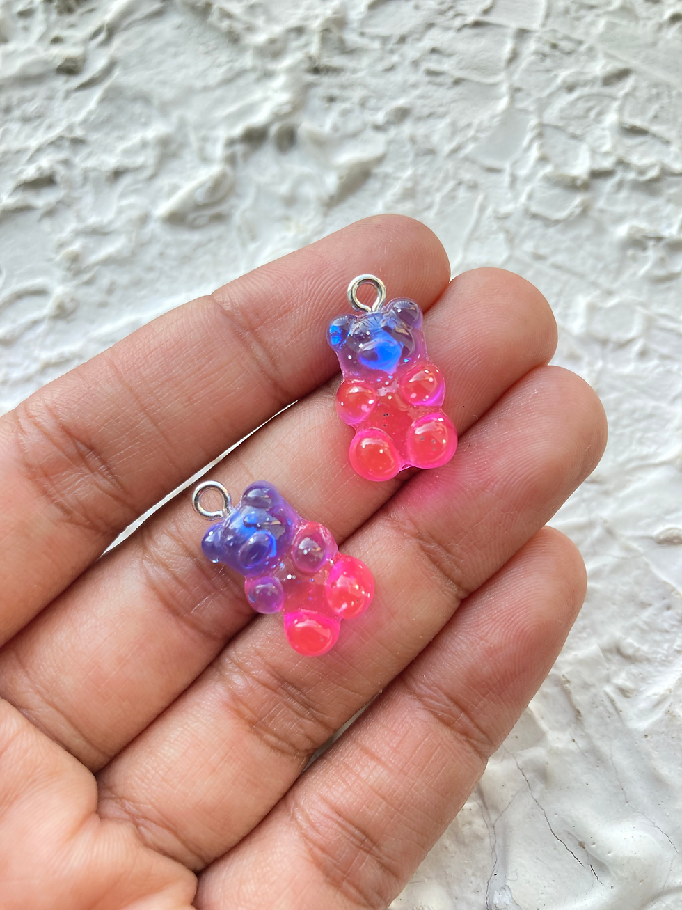 Thumbnail: Transparent two shade resin small gummy bear charm with glitter