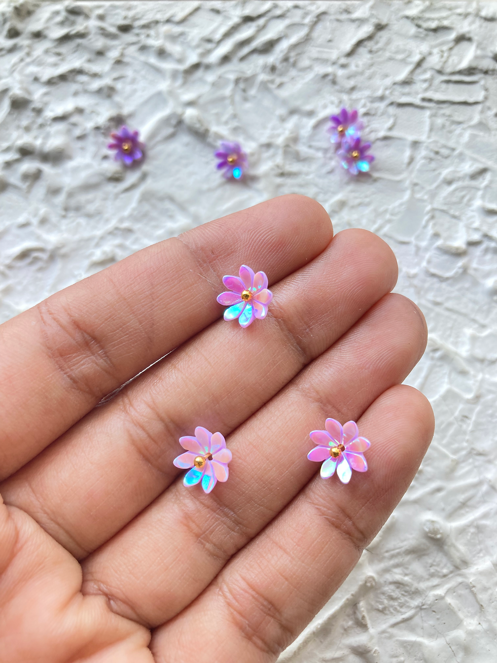 Thumbnail: Holographic resin flower with loop
