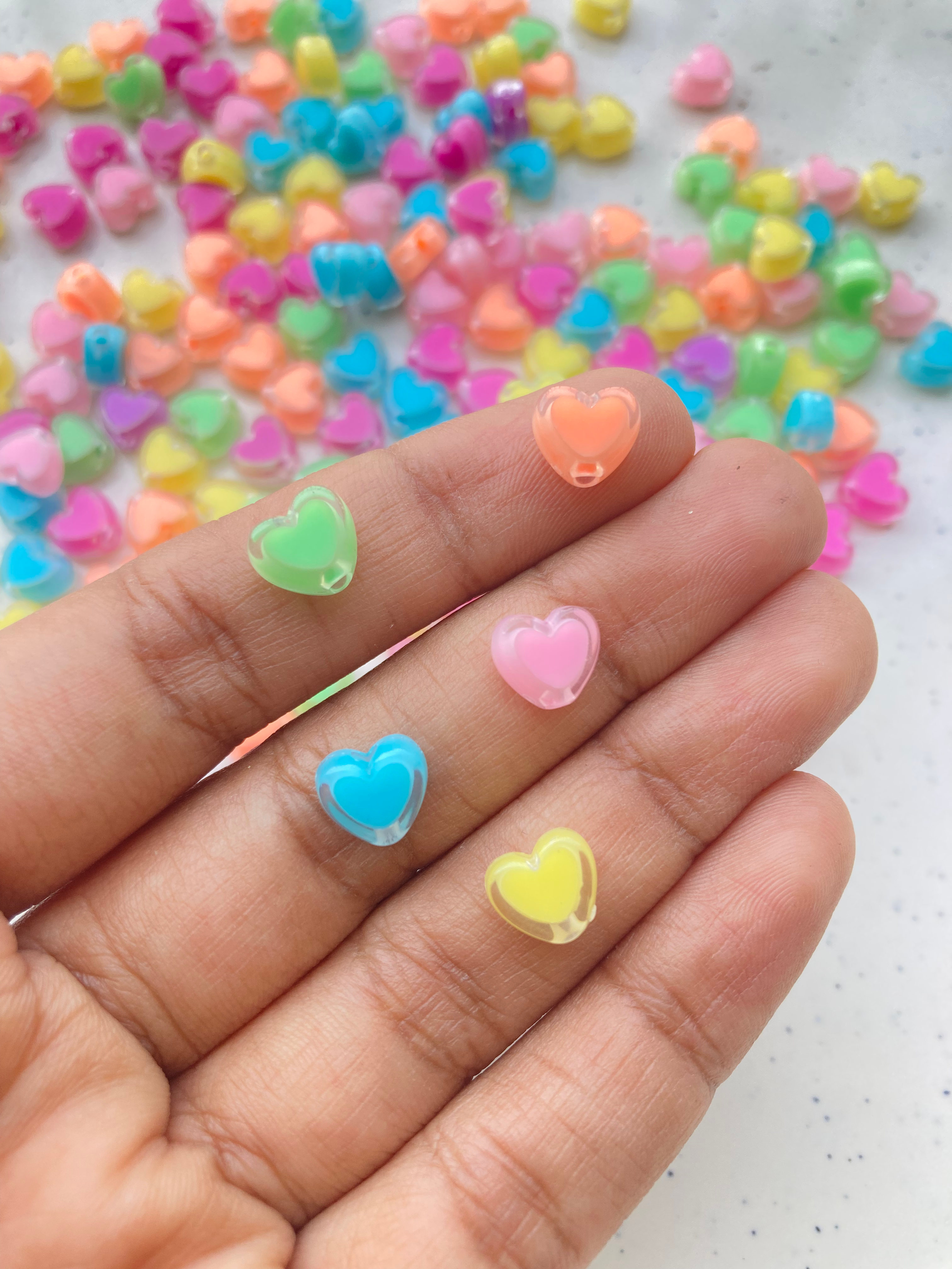 Transparent edge colourful acrylic heart bead