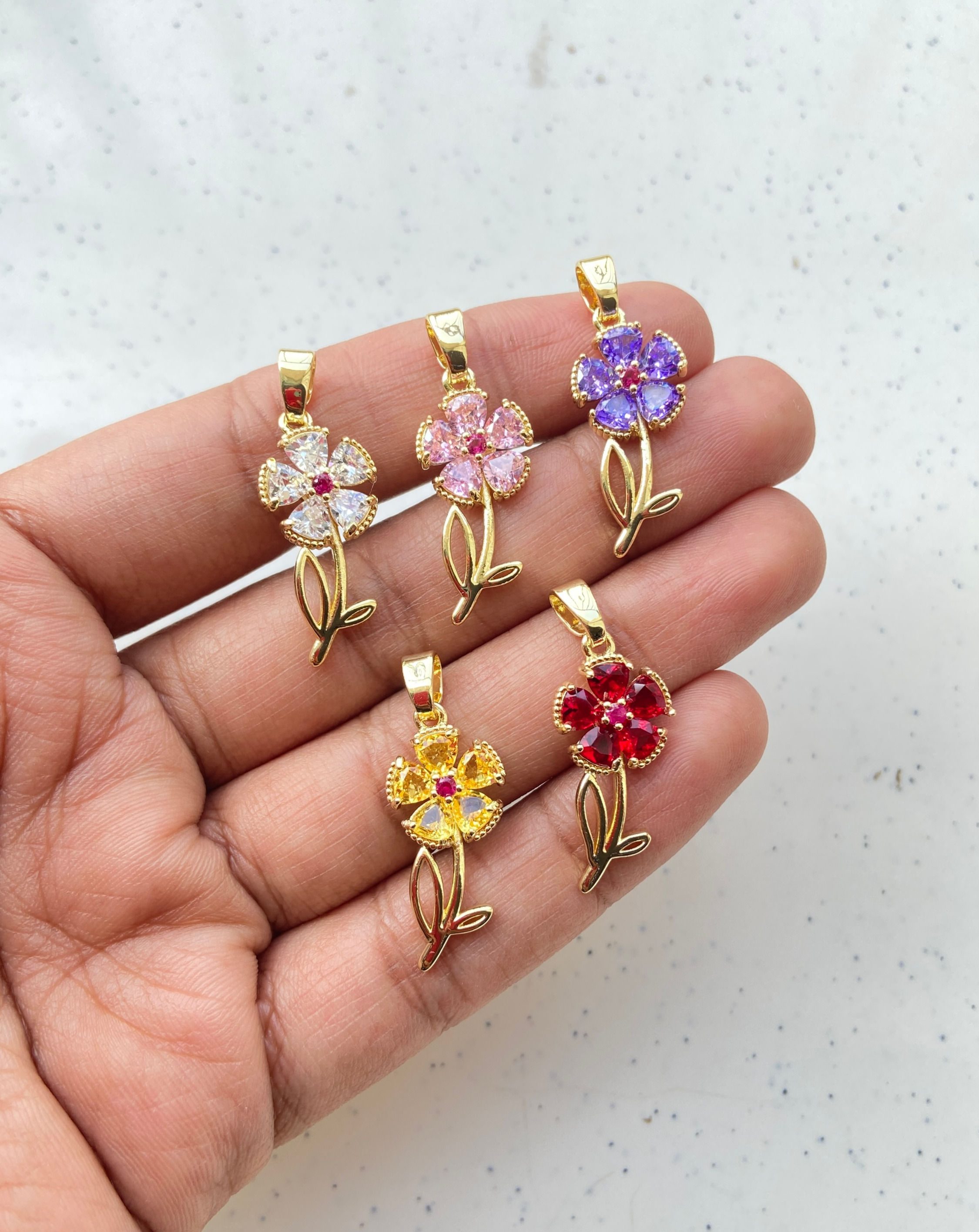 Mix-colour flower with leaf & steam pendant/charm