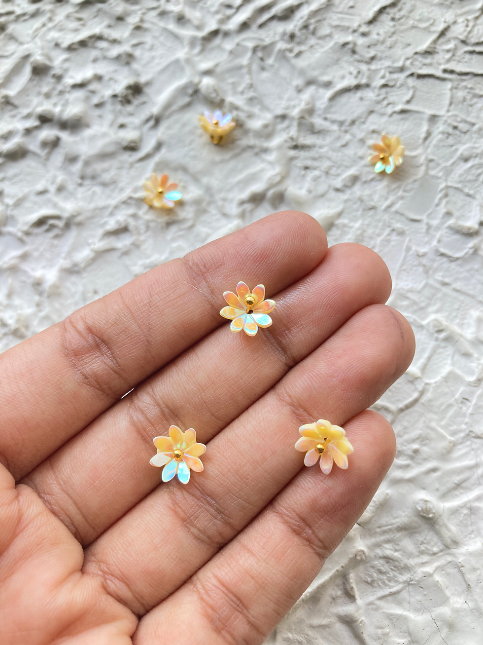 Thumbnail: Holographic resin flower with loop