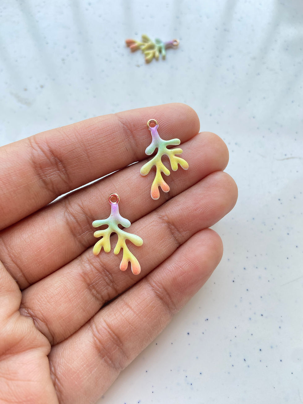 Thumbnail: Premium alloy enamel coral reef shape charm