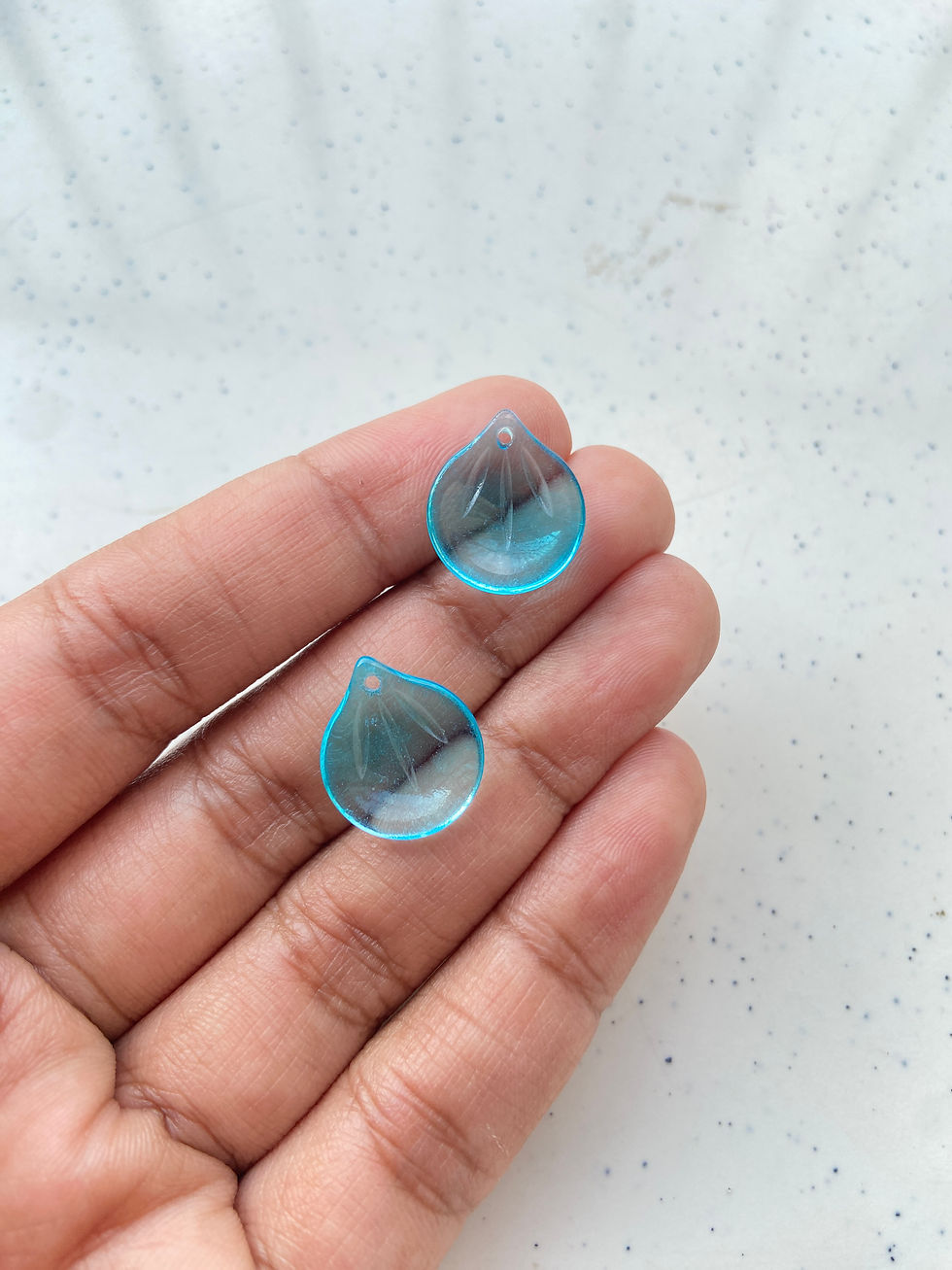 Thumbnail: Curved leaf glass charm