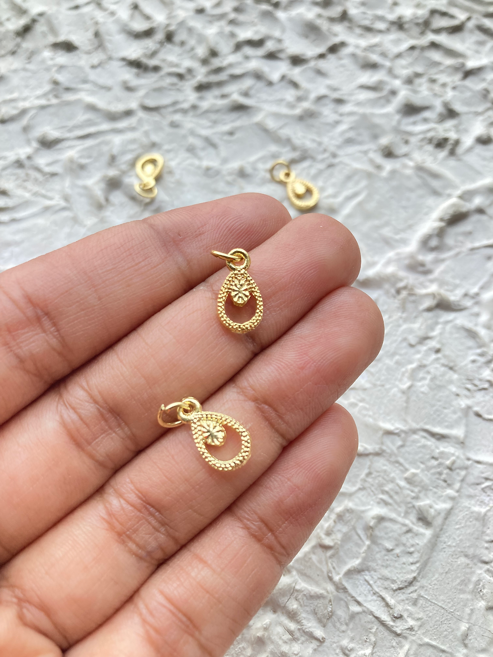 Thumbnail: Textured mix shape alloy charm