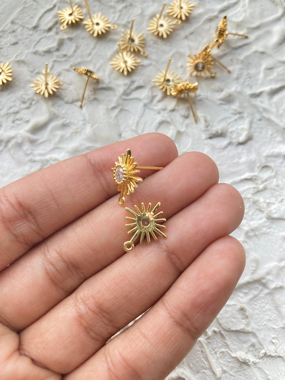 Thumbnail: 18k gold plated sun shape zircon stud