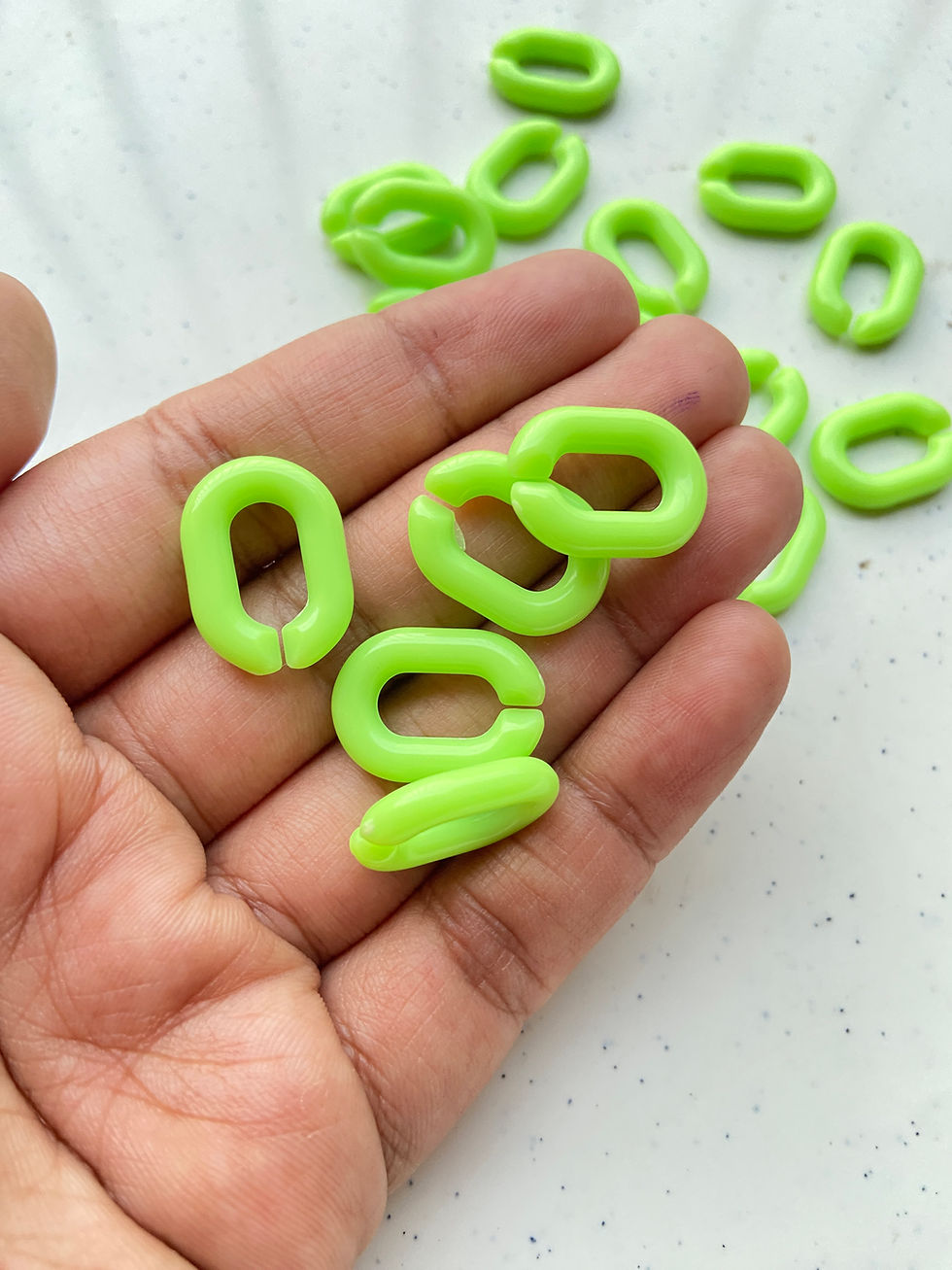 Thumbnail: Acrylic colourful link connector (Part-1)